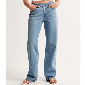 Abercrombie Fitch The Baggy Low Rise Jeans Light Wash Size 26